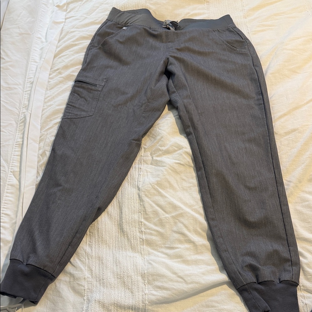 Figs Women's Gray Jogger Sweatpants